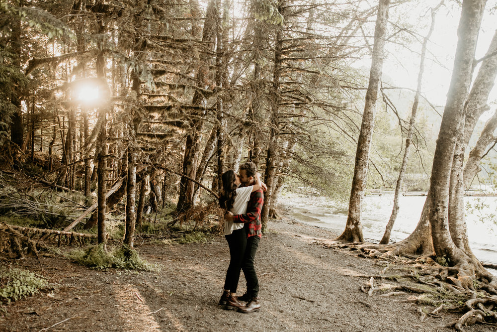 Crescent lake engagement photos – best Seattle elopement photographer - adventure hikes - lake hiking - best engagement photo location - what to wear on your engagement - pnw elopement photographer