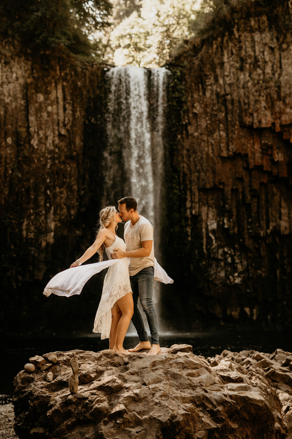 Places in the pnw that look like iceland. seattle elopement