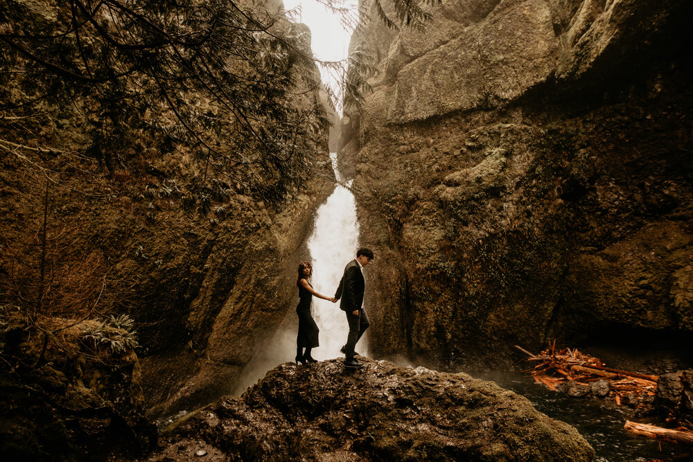Locations in the US that look like iceland- Iceland elopement- Iceland elopement photographer- Amalfi coast photographer- diablo lake elopement - Seattle elopement photographer - diablo lake photographer - north cascades elopement photographer - Seattle wedding photographer - cute couple - elope instead - breeanna lasher photographer - Iceland lookalike locations&nbsp;