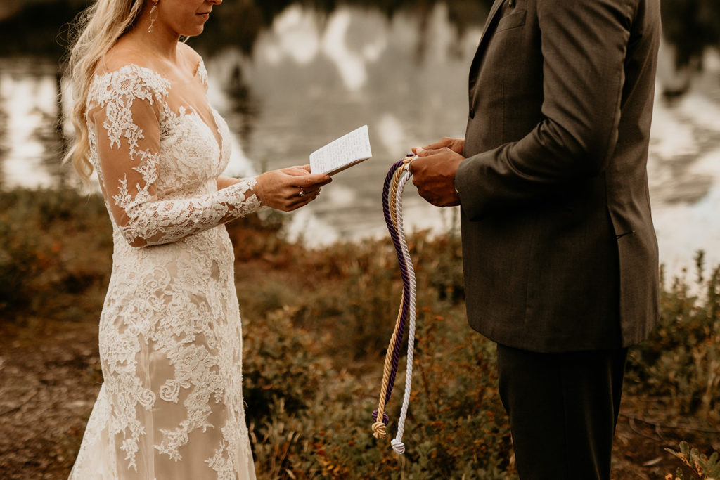 how to do an elopement ceremony