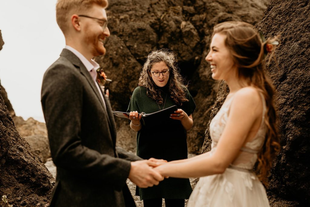 how to do an elopement ceremony