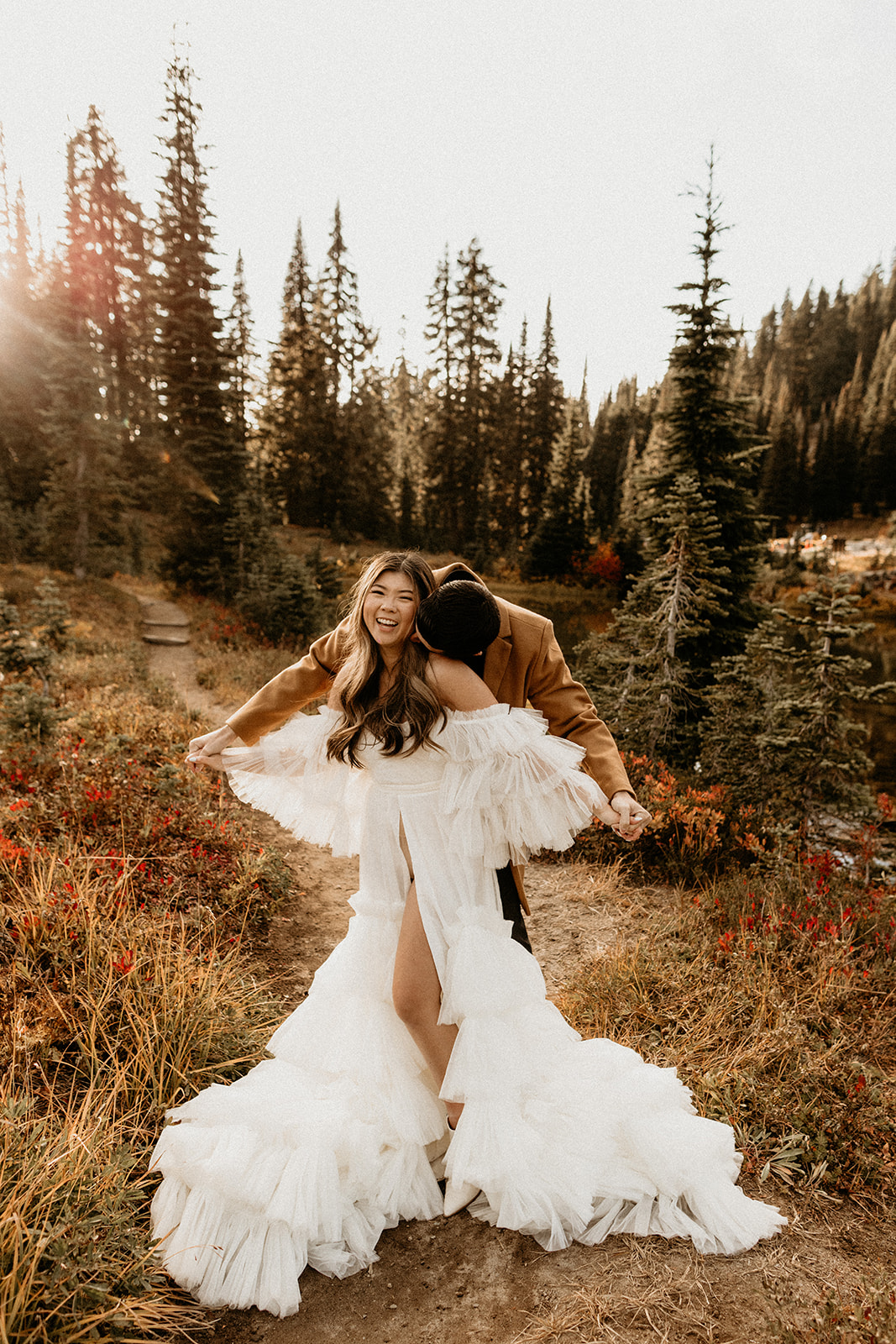 How to Hike with a Wedding Dress for an Elopement — Juliana Renee