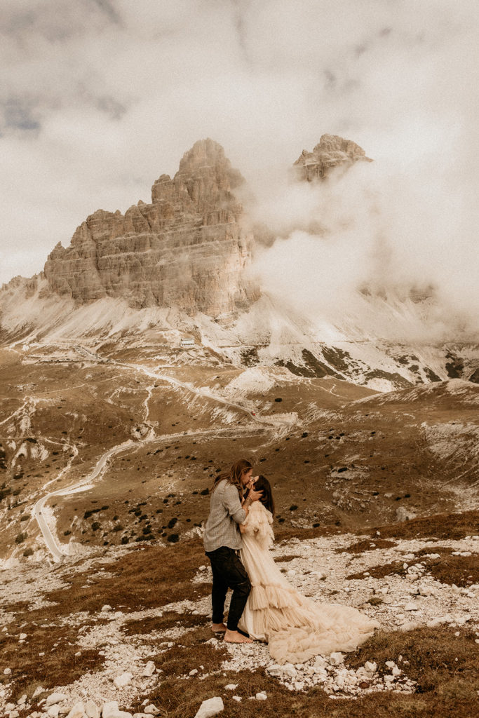 elopement in the dolomites 