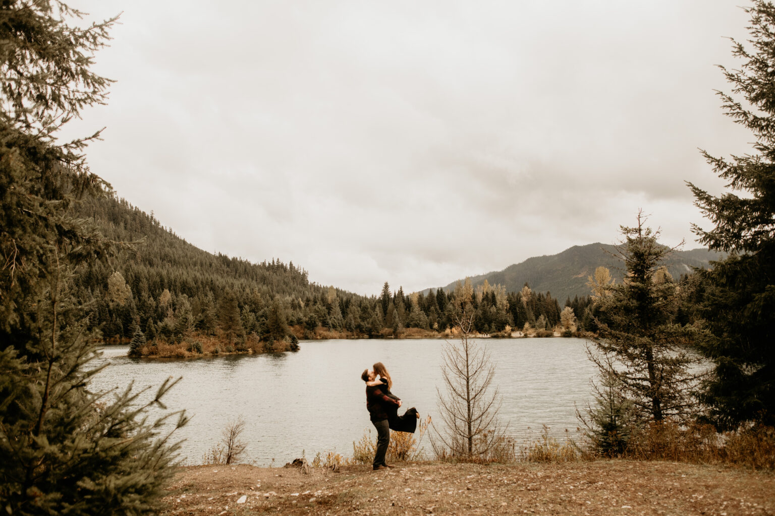 15 Most Beautiful Alpine Lake Elopement Locations In WA   Washington Alpine Lake Elopement27 1536x1024 